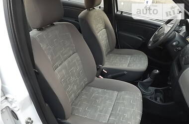 Седан Dacia Logan 2012 в 