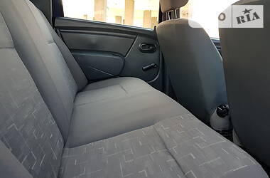 Седан Dacia Logan 2009 в 