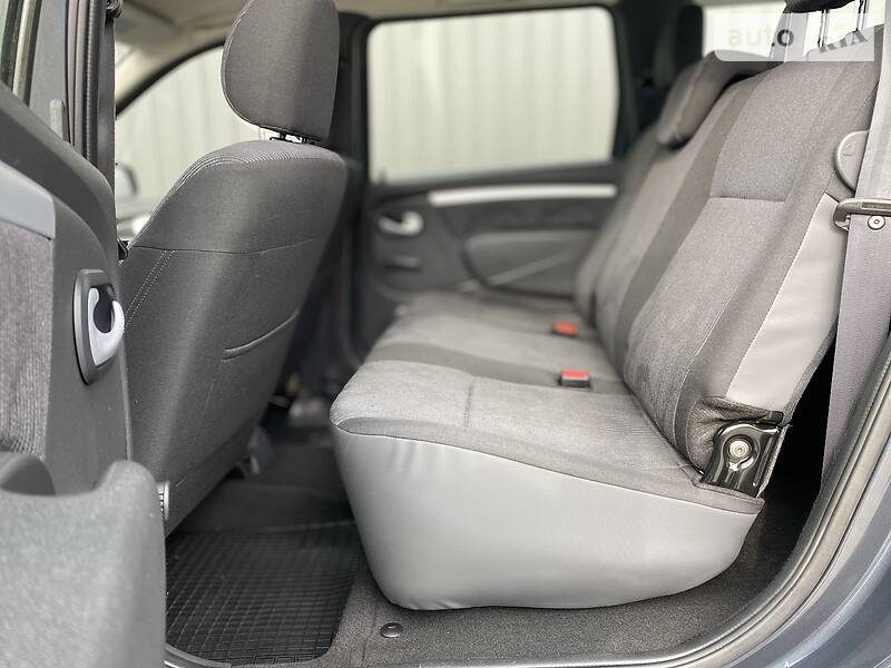Универсал Dacia Logan 2009 в Дрогобыче