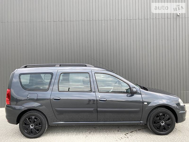 Универсал Dacia Logan 2009 в Дрогобыче