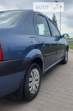 Седан Dacia Logan 2008 в Гайсине