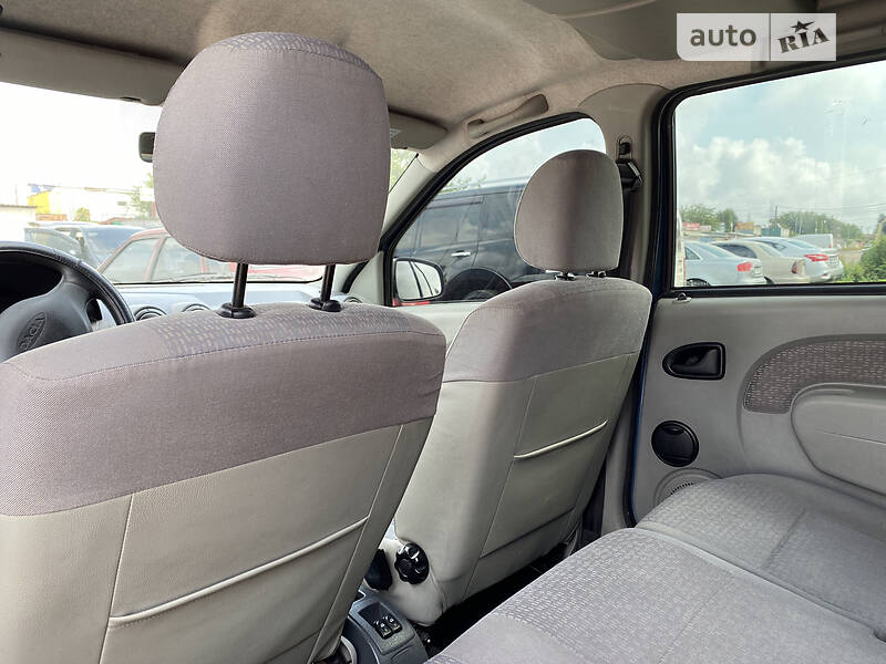 Мінівен Dacia Logan 2007 в Одесі