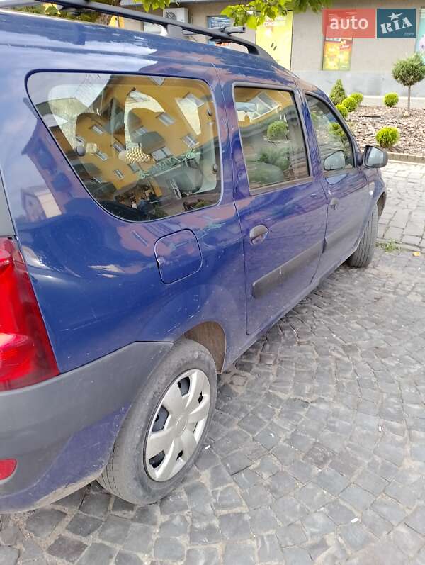 Седан Dacia Logan 2007 в Сваляве