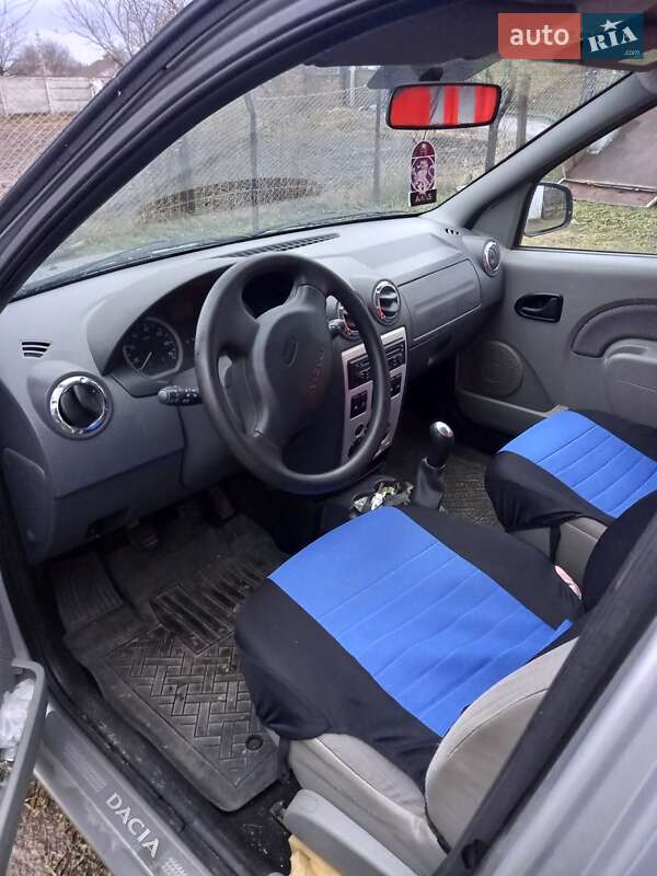 Универсал Dacia Logan 2008 в Ровно