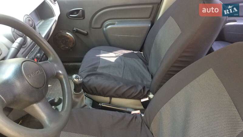 Седан Dacia Logan 2007 в Миколаєві