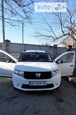 Седан Dacia Logan 2015 в Днепре