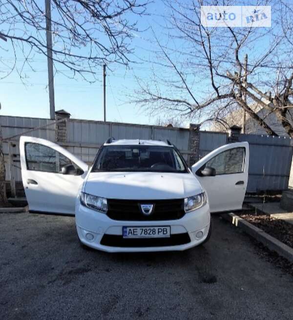 Седан Dacia Logan 2015 в Днепре фото 2 Седан Dacia Logan 2015 в Днепре