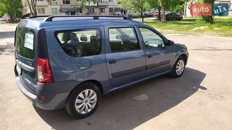 Минивэн Dacia Logan 2007 в Малой Виске
