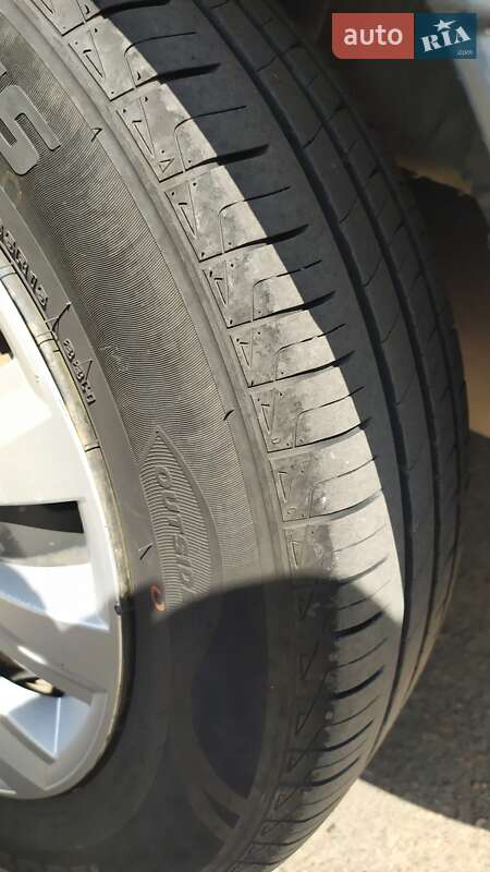 Минивэн Dacia Logan 2007 в Малой Виске