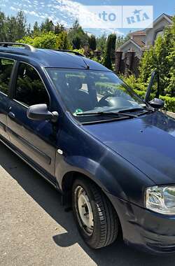 Седан Dacia Logan 2012 в 