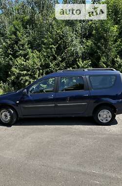 Седан Dacia Logan 2012 в 