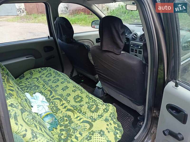 Седан Dacia Logan 2009 в Чернигове