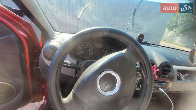 Седан Dacia Logan 2008 в Киеве