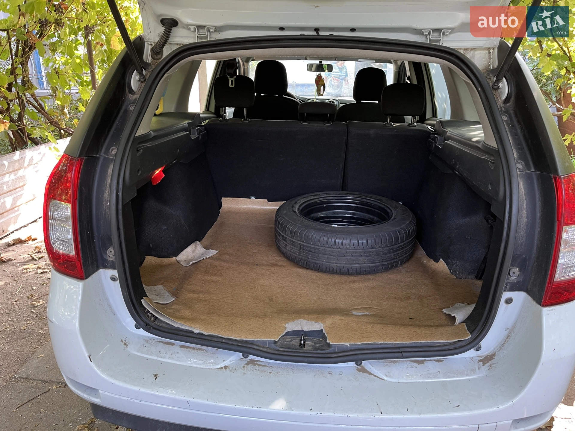2014 Dacia Logan - мініатюра 4