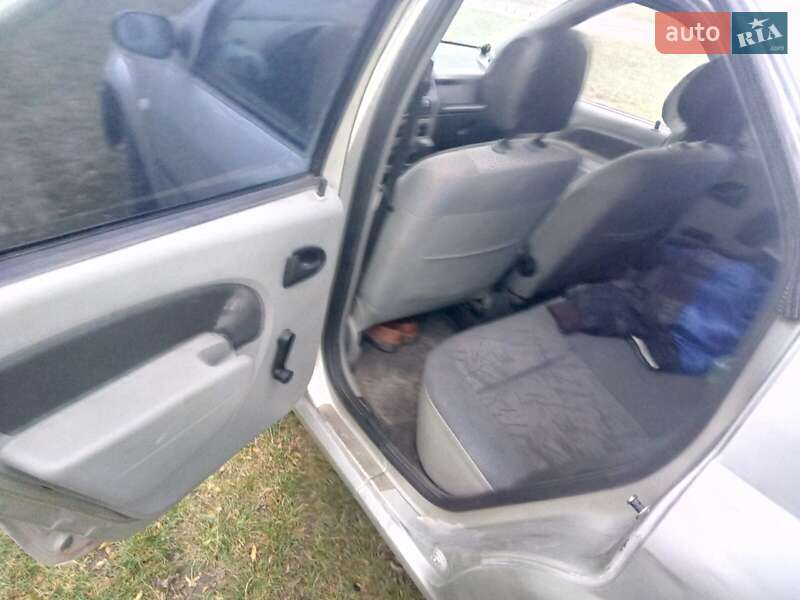Седан Dacia Logan 2006 в Ровно фото 2 Седан Dacia Logan 2006 в Ровно