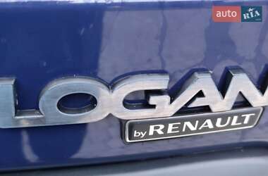 Седан Dacia Logan 2009 в Тернополе