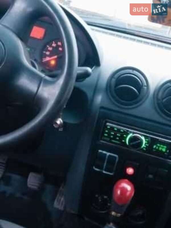 Седан Dacia Logan 2006 в Кропивницькому