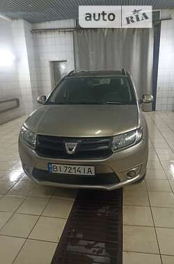 Седан Dacia Logan 2014 в Хороле