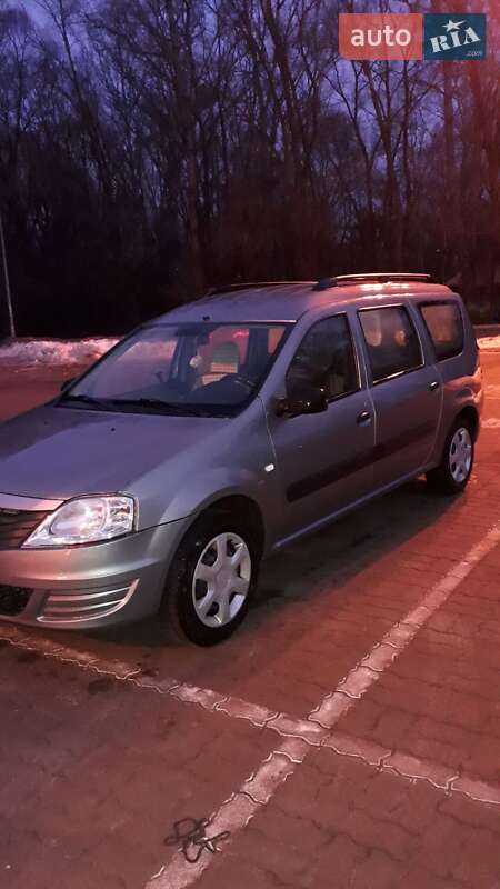 Седан Dacia Logan 2010 в Сумах