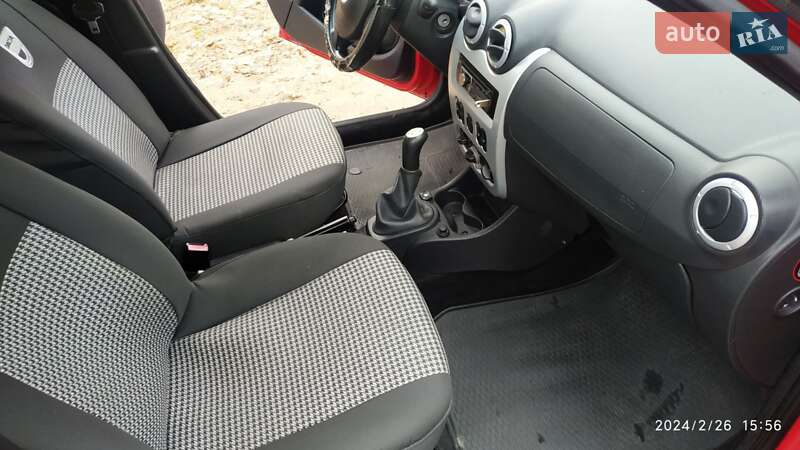 Универсал Dacia Logan 2011 в Чернигове