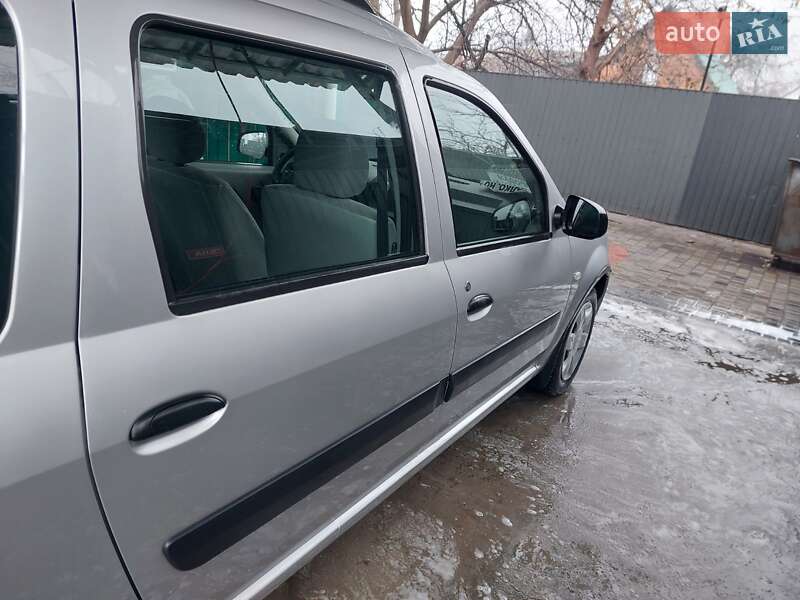 Седан Dacia Logan 2009 в Знаменке фото 32 Седан Dacia Logan 2009 в Знаменке