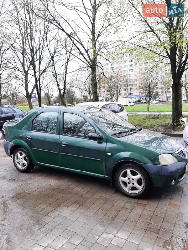 Dacia Logan 2005