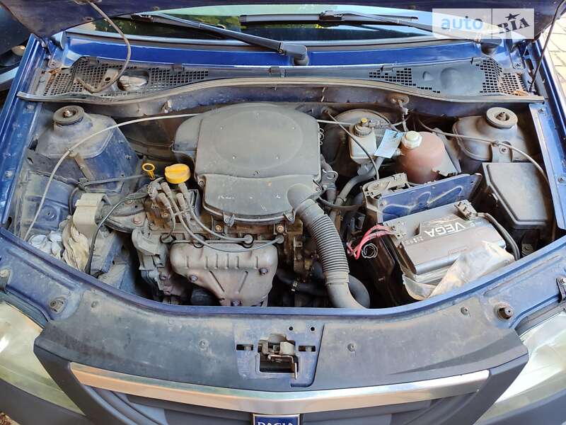 Седан Dacia Logan 2008 в Черновцах