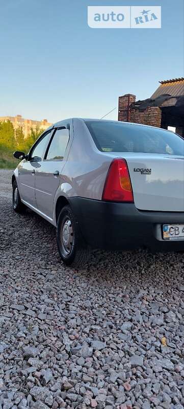 Седан Dacia Logan 2008 в Чернігові