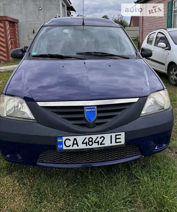 Седан Dacia Logan 2007 в Черкасах