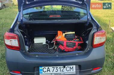 Седан Dacia Logan 2015 в 