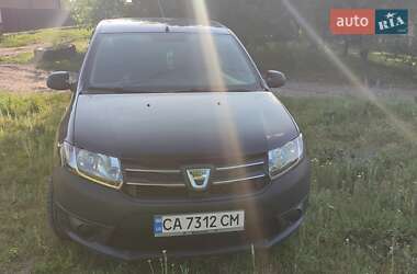 Седан Dacia Logan 2015 в 