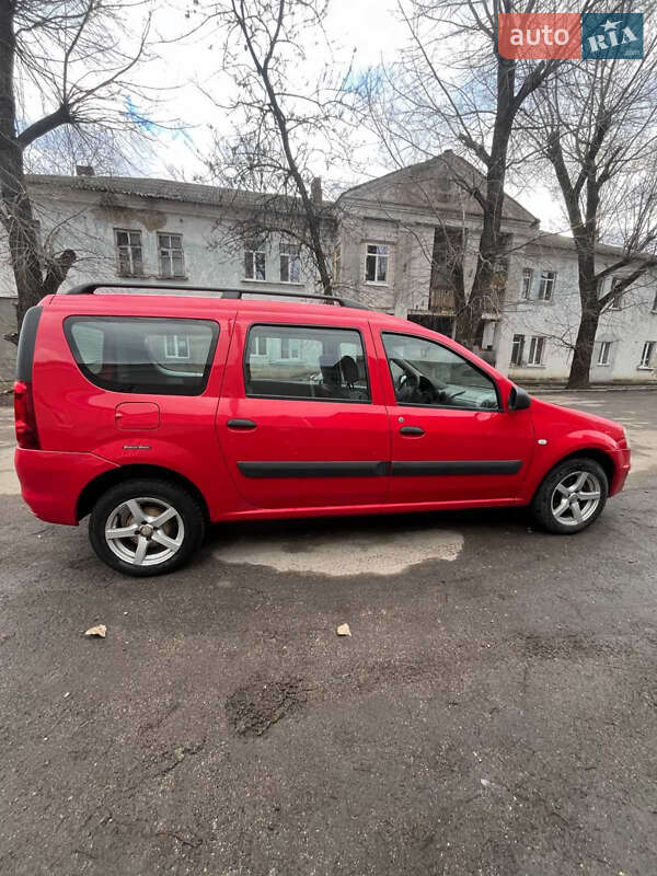 Седан Dacia Logan 2010 в Кропивницком