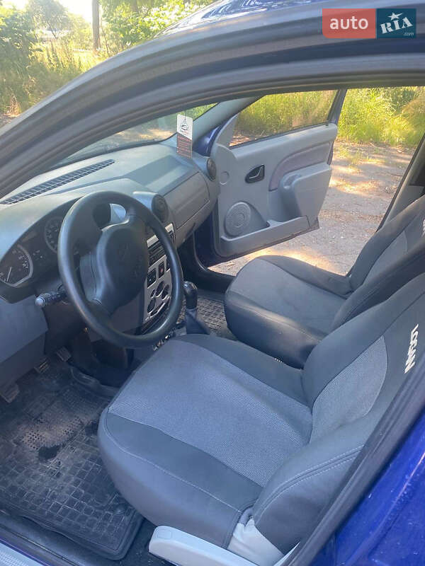 Седан Dacia Logan 2007 в Звенигородці