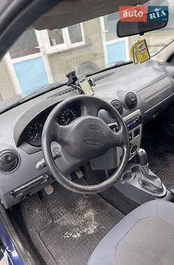 Седан Dacia Logan 2009 в Сарнах