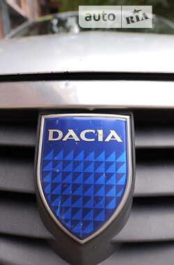 Седан Dacia Logan 2007 в Черновцах