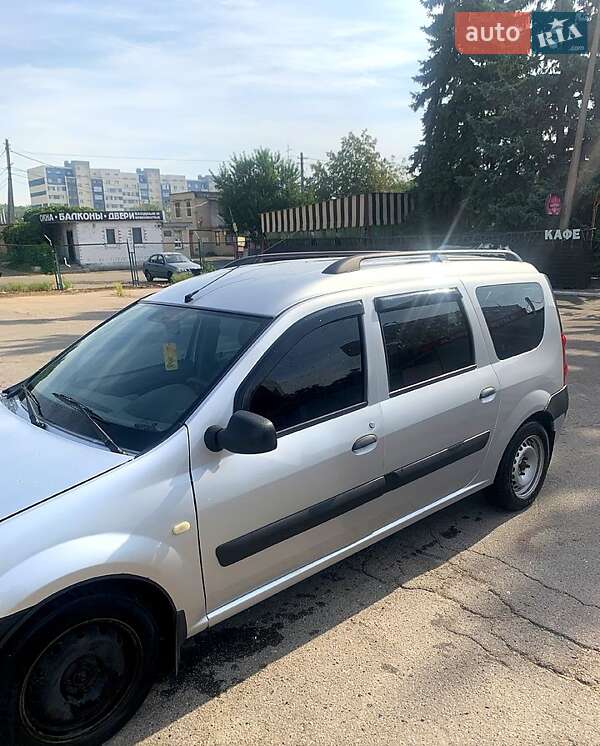 Седан Dacia Logan 2008 в Харкові