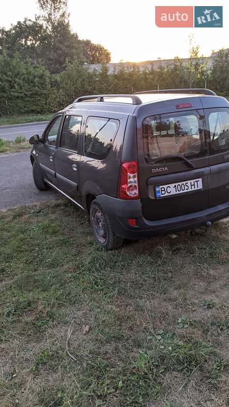 Седан Dacia Logan 2008 в Львове