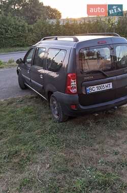 Седан Dacia Logan 2008 в Львові