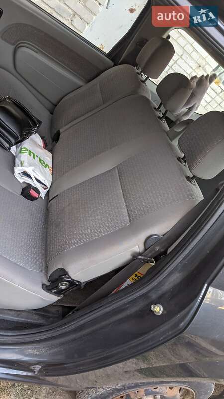 Седан Dacia Logan 2008 в Львове