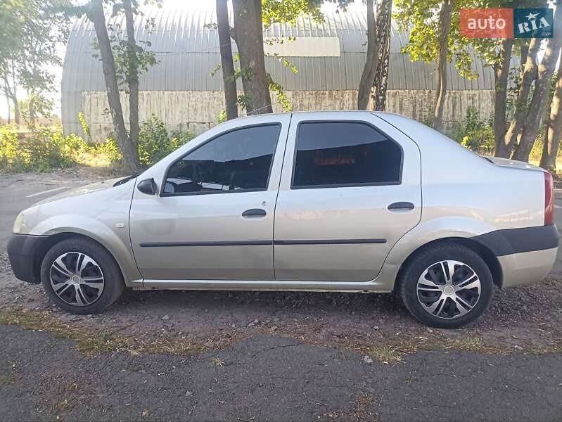 Седан Dacia Logan 2005 в Монастырище