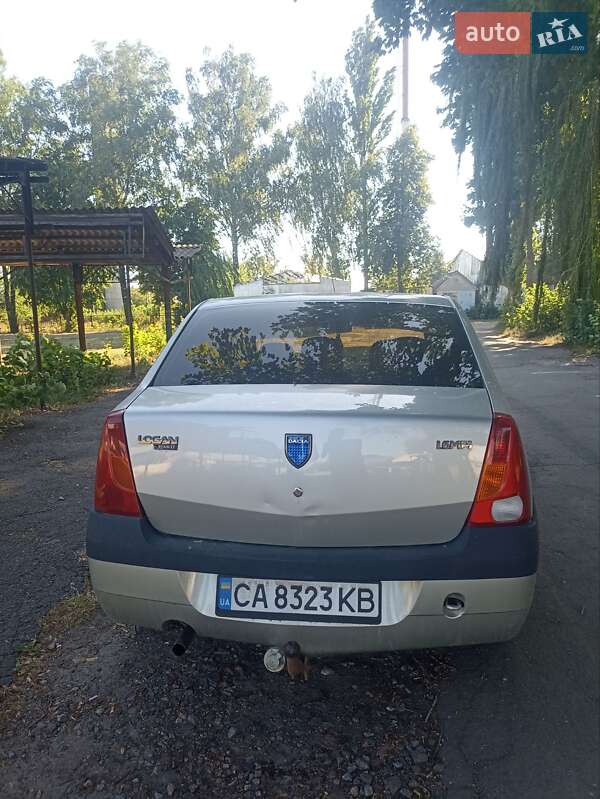 Седан Dacia Logan 2005 в Монастырище