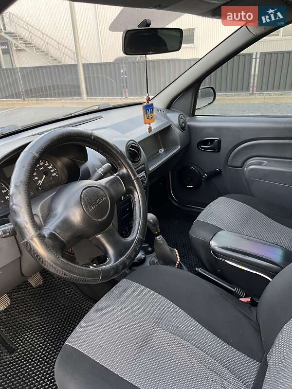 Седан Dacia Logan 2008 в Мукачевому