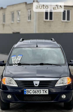 Седан Dacia Logan 2012 в Самборе