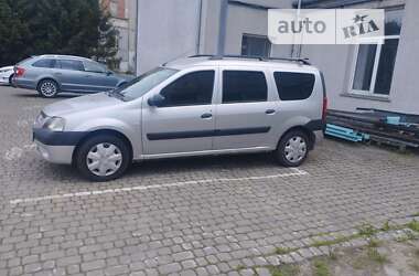 Седан Dacia Logan 2008 в Львові