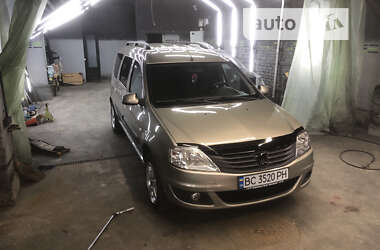 Седан Dacia Logan 2011 в Львові