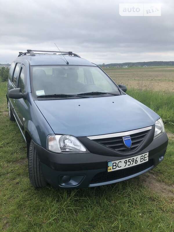 Седан Dacia Logan 2007 в Львові