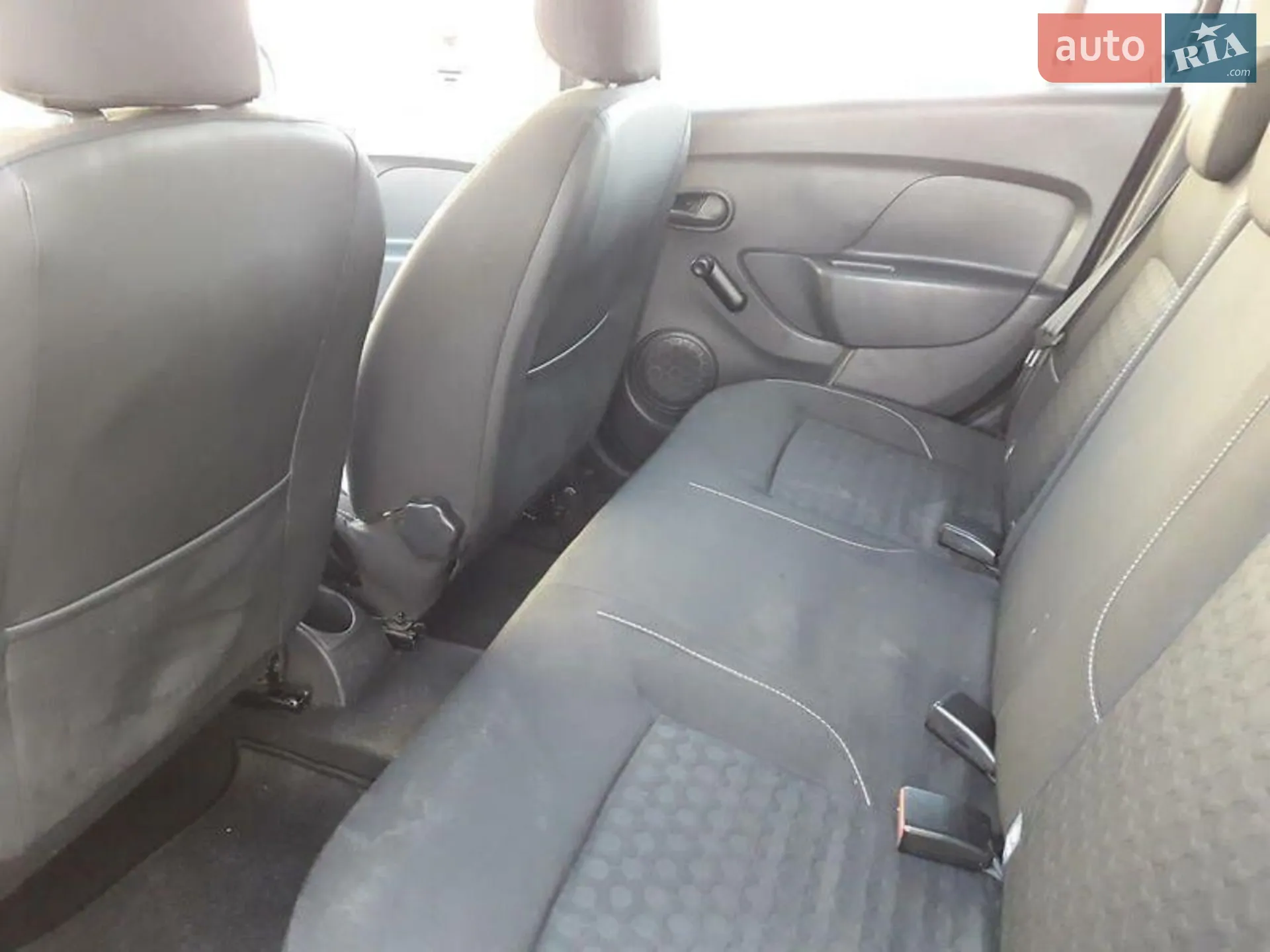 2013 Dacia Logan - мініатюра 8