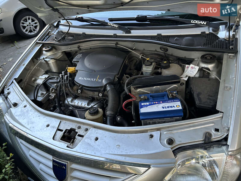Седан Dacia Logan 2008 в Черновцах