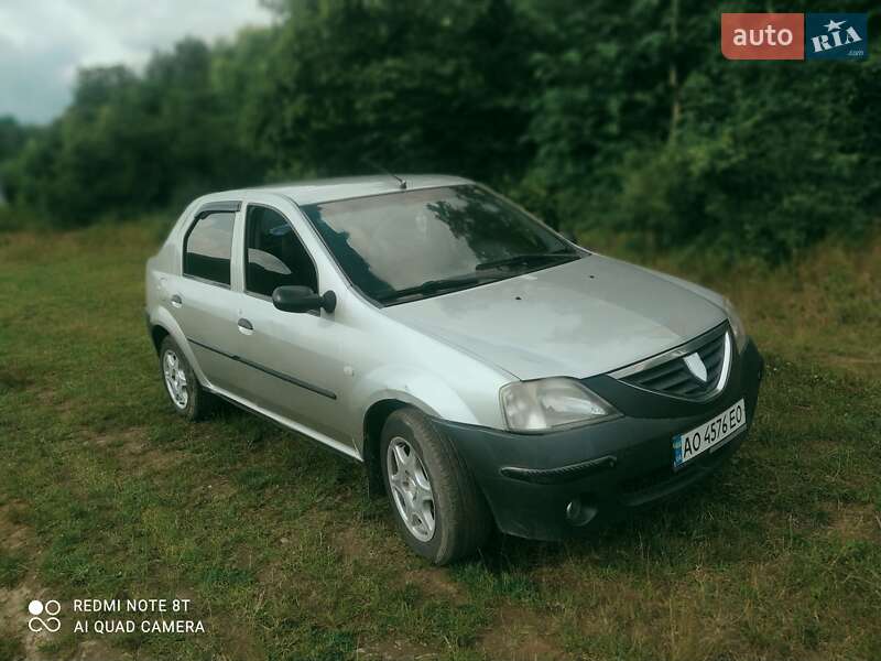 Седан Dacia Logan 2006 в Мукачево