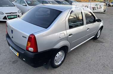 Седан Dacia Logan 2006 в Полтаві